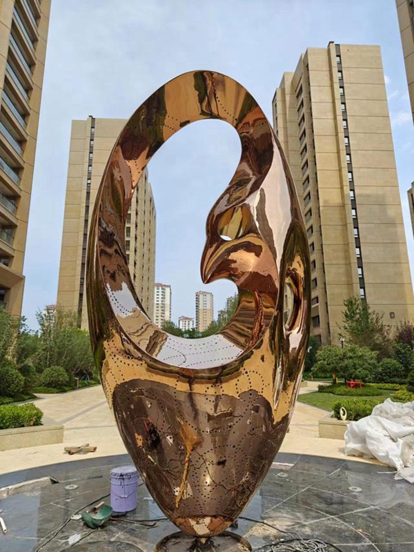 不锈钢创意雕塑