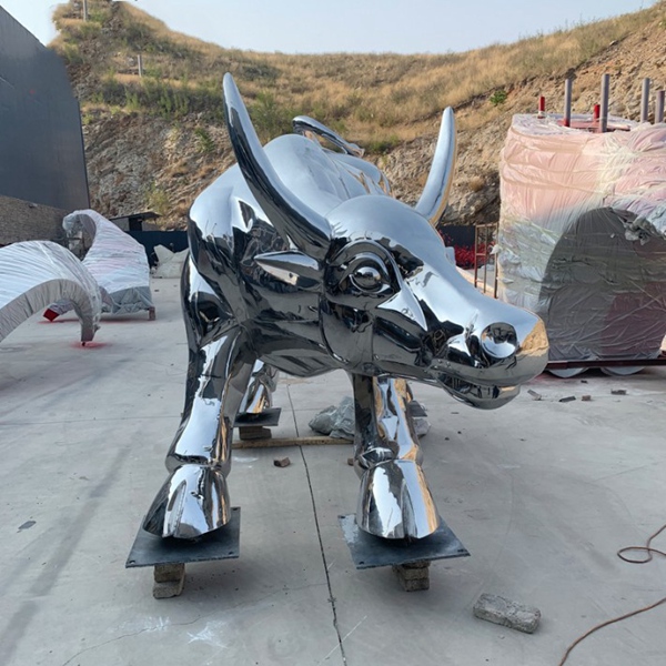 不锈钢牛雕塑