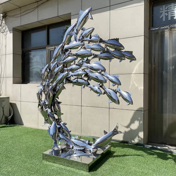 不锈钢鱼雕塑