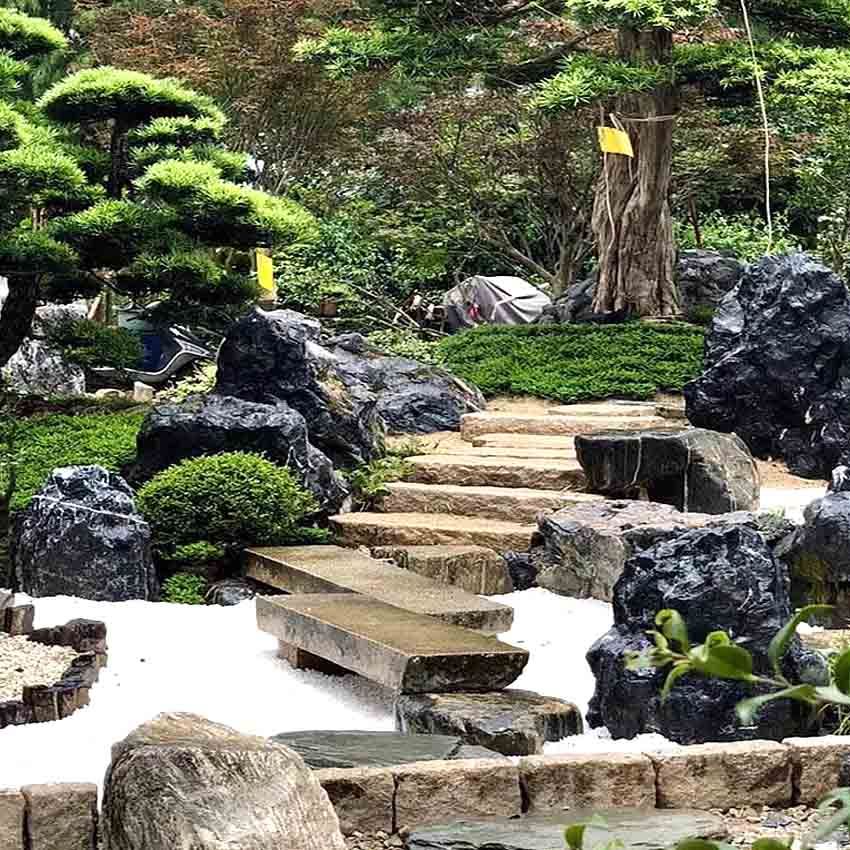 湖北驳岸石黑山石大量供应雅轩奇石黑山石规格全