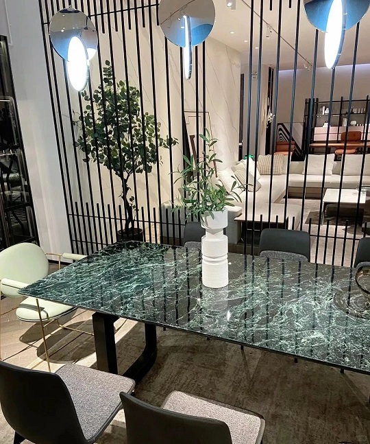 99%的人不知道奢石餐桌的磨边工艺与造型