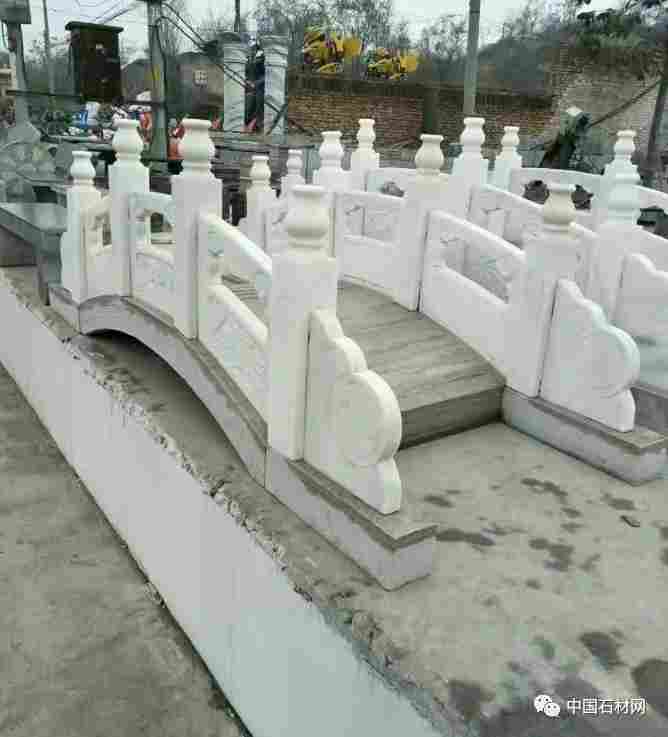 石雕拱桥，记载着不同的历史事迹