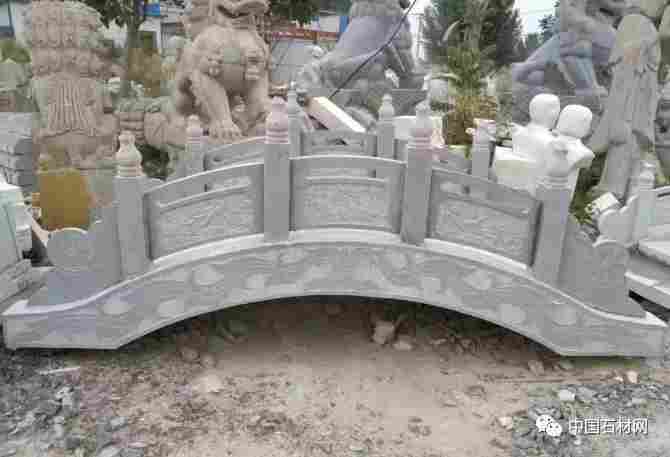 石雕拱桥，记载着不同的历史事迹