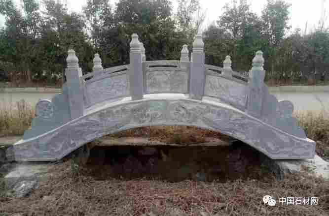 石雕拱桥，记载着不同的历史事迹