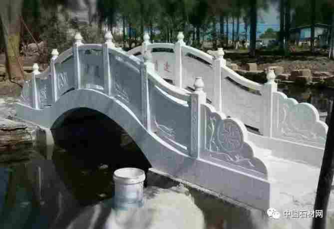 石雕拱桥，记载着不同的历史事迹