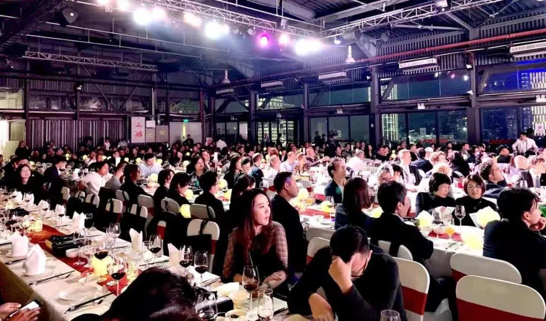 择一事，终一生 | 广州设计周欢迎家宴，“石痴”刘良为石发声