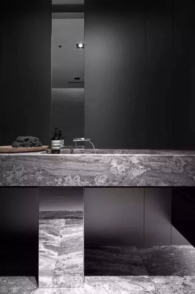 石材做的洗手台，用几代人都不过时！