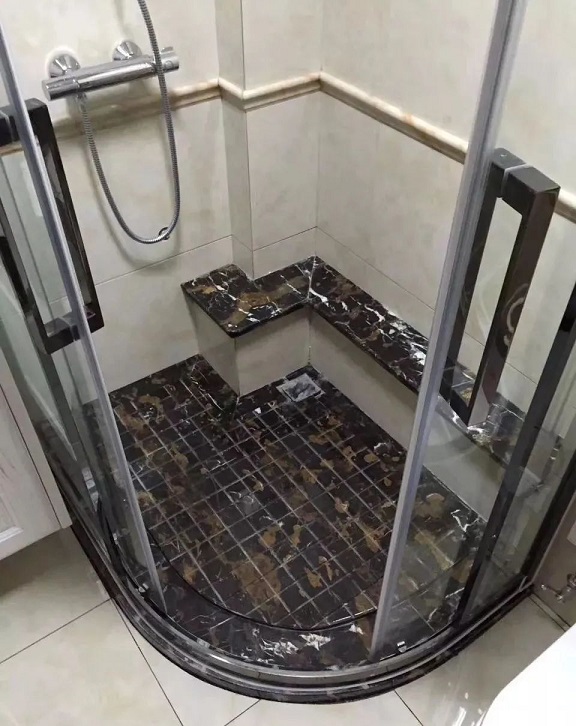 淋浴间石材地面的做法及案例欣赏
