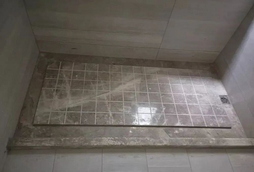 淋浴间石材地面的做法及案例欣赏