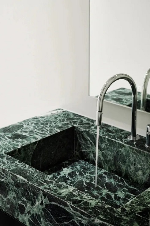 微信图片_20251128090226.jpg 大理石为何成为家居装修的热门选择?五大理由告诉你!