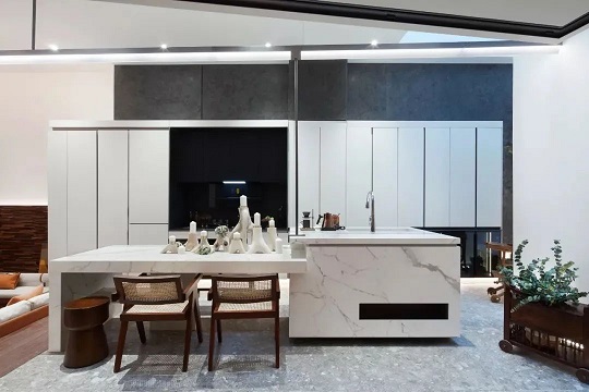 厨房台面焕新指南！岩板的两大实用安装方案全解析