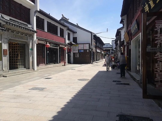 微信图片_20251104145306.jpg 什么是青石?景观中常用的理想材料