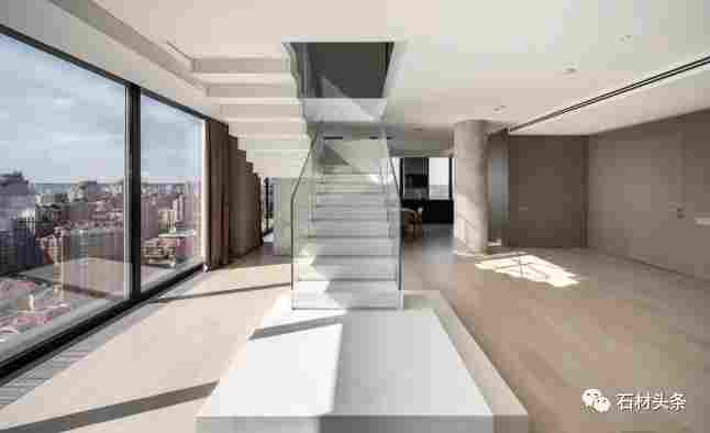 石材楼梯踏步配玻璃扶手，这几种设计方案超实用！