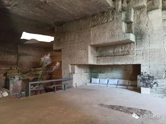 从石材矿山的历史遗址，感受石材开采的艰难