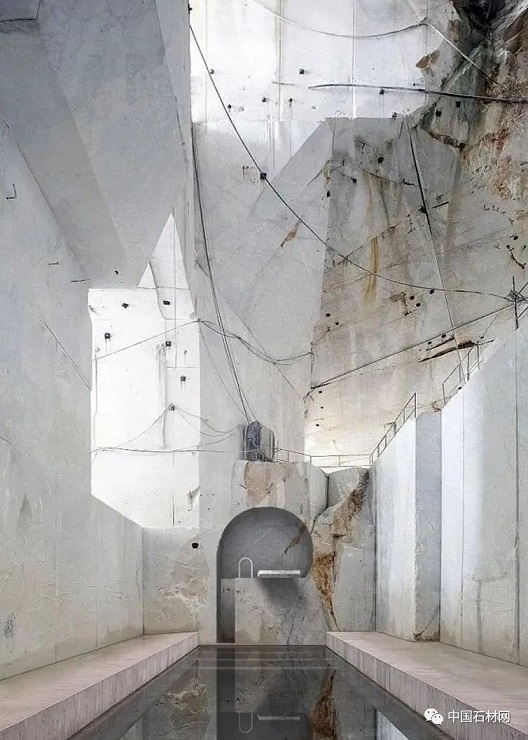 从石材矿山的历史遗址，感受石材开采的艰难