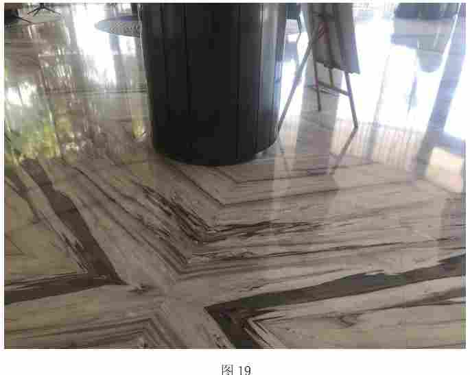 微信图片_20250721114054.png 很少见的地面“回”字拼的装饰效果