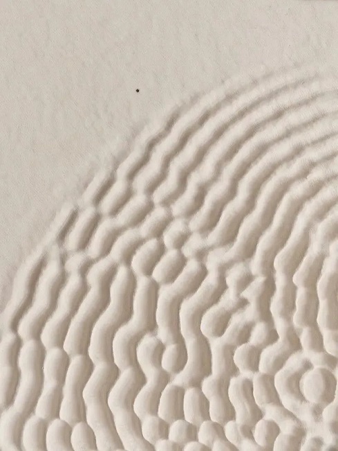 石材肌理面：建筑表皮的个性 “纹身”，重塑空间格调