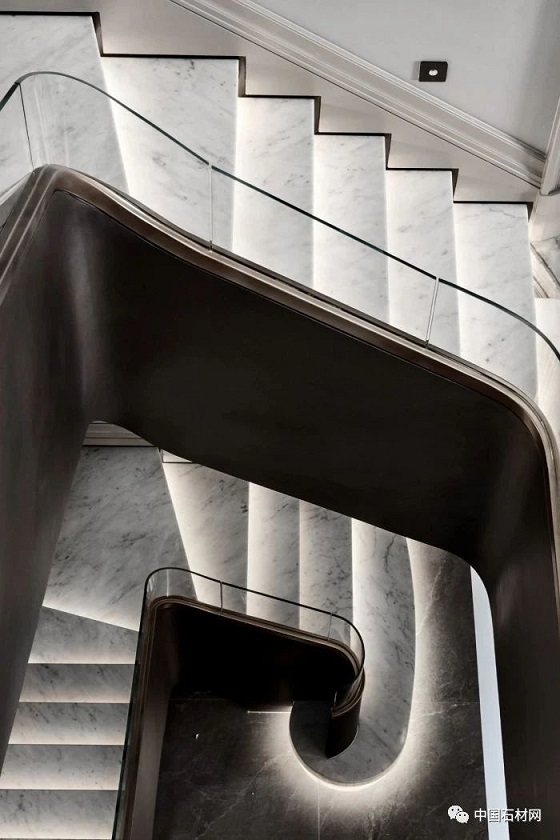 一个优质的大理石旋转楼梯需要哪些步骤？