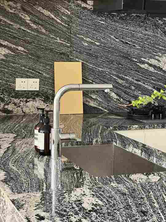 7种厨房台面优缺点大盘点，终于搞清楚了