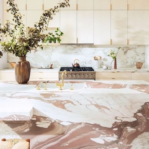 红色大理石：将流行色彩融入家居生活