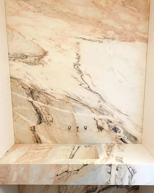 红色大理石：将流行色彩融入家居生活