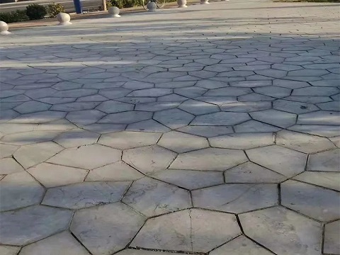 园林中的石材 | 冰裂纹/马蹄石/乱型石