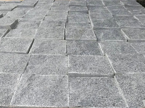 园林中的石材 | 冰裂纹/马蹄石/乱型石