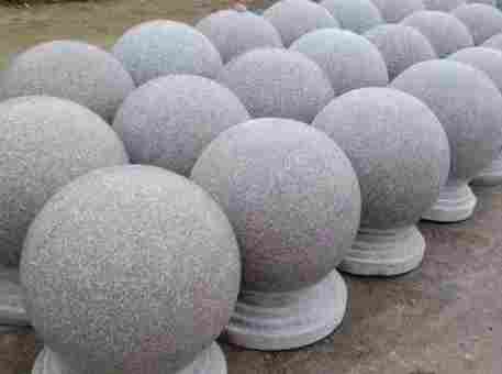 微信图片_20241007145432.png 花岗岩车止石,都有哪几种款式?