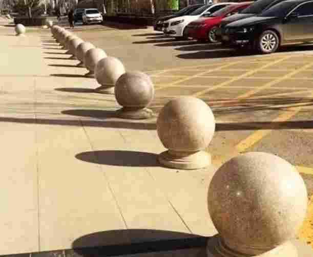 微信图片_20241007145452.png 花岗岩车止石,都有哪几种款式?