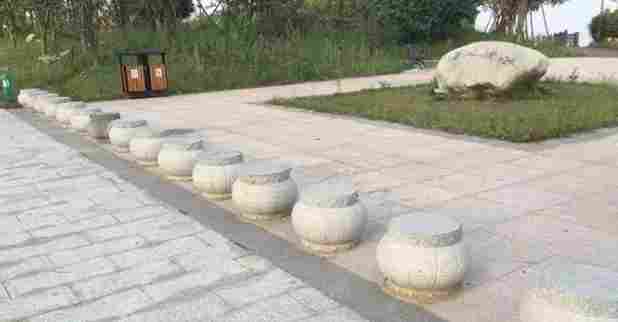 微信图片_20241007145615.png 花岗岩车止石,都有哪几种款式?