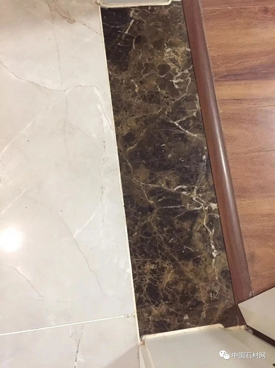 微信图片_20240913145726.jpg 分享几种不同区域门槛石+压边条的搭配