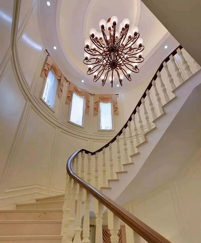 微信图片_20240813091204.jpg 大理石踏步的完美搭档:五种楼梯栏杆风格大比拼