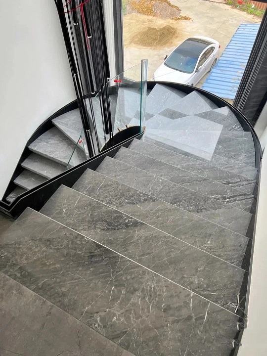 微信图片_20240807144710.jpg 分享14种石材弧形楼梯样式,供您参考