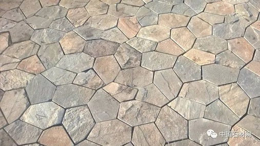 微信图片_20240712144427.jpg 石材碎拼,打破常规的铺装之美