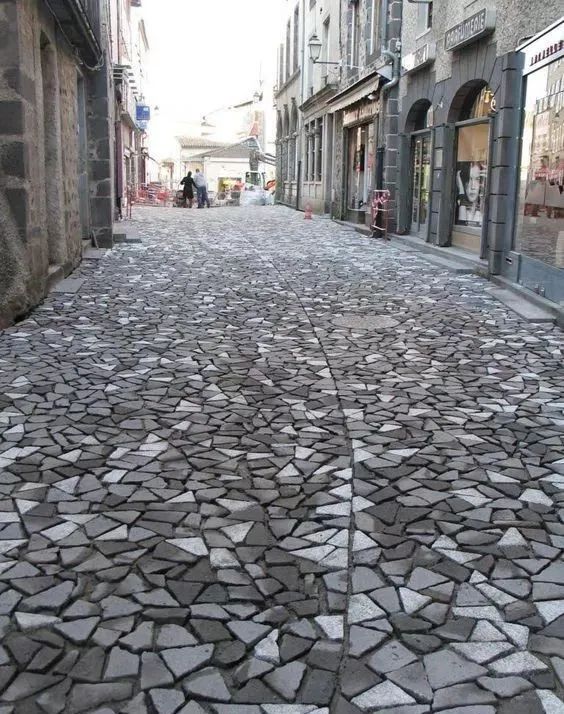 微信图片_20240712144534.jpg 石材碎拼,打破常规的铺装之美