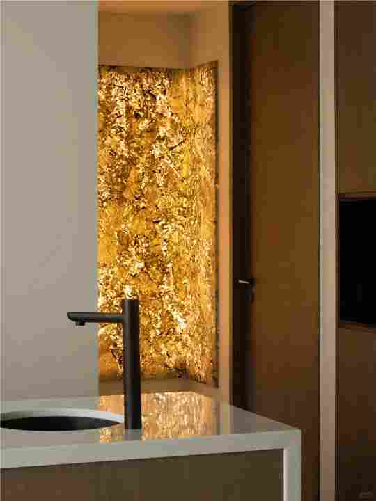 微信图片_20240708152101.png 被问爆的风靡设计圈的天然透光奢石