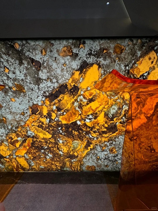 这就是被问爆的风靡奢石圈的天然透光奢石