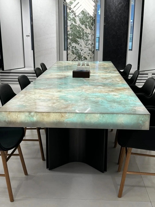 这就是被问爆的风靡奢石圈的天然透光奢石