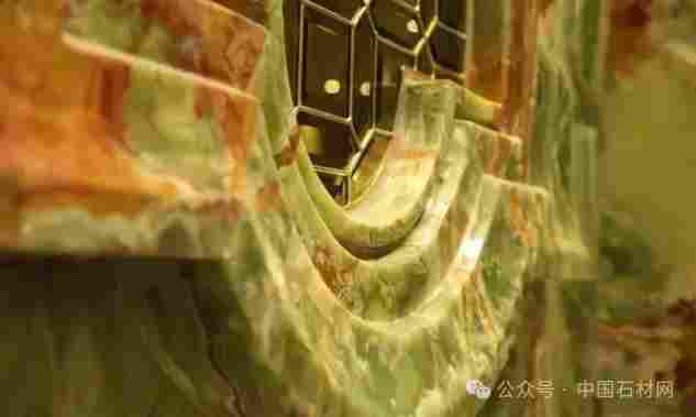 这个五星级酒店简直就是大理石的世界