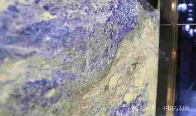 这个五星级酒店简直就是大理石的世界