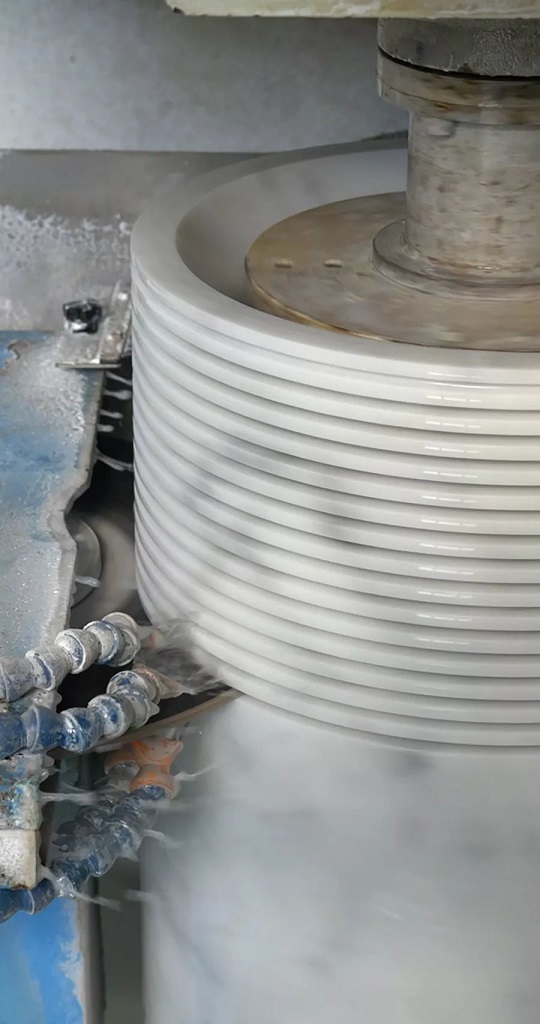 意大利大理石洗手台制作揭秘：竟然是这么敲出来的，太神奇了！