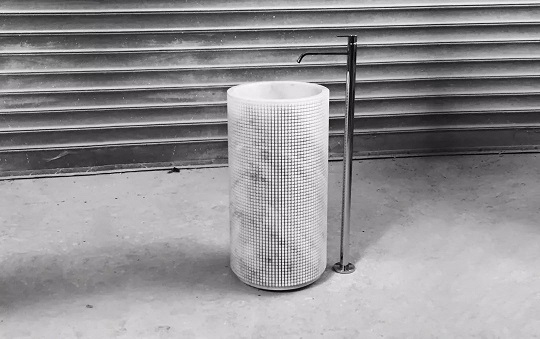 意大利大理石洗手台制作揭秘：竟然是这么敲出来的，太神奇了！