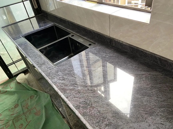 做了8年装修，终于搞清楚了厨房台面该怎么选