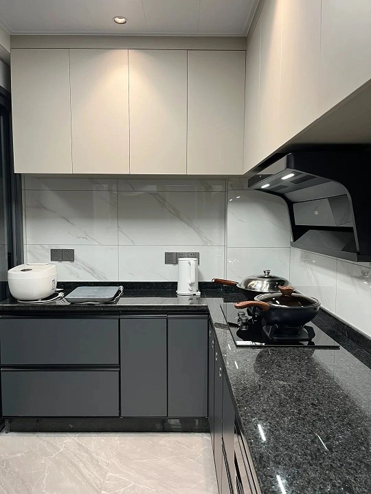 做了8年装修，终于搞清楚了厨房台面该怎么选