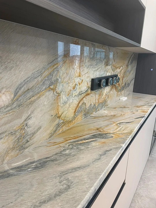 做了8年装修，终于搞清楚了厨房台面该怎么选