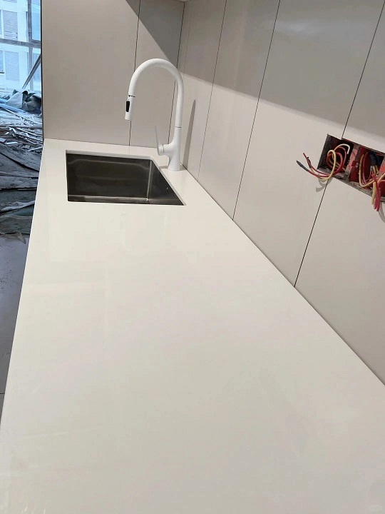 做了8年装修，终于搞清楚了厨房台面该怎么选