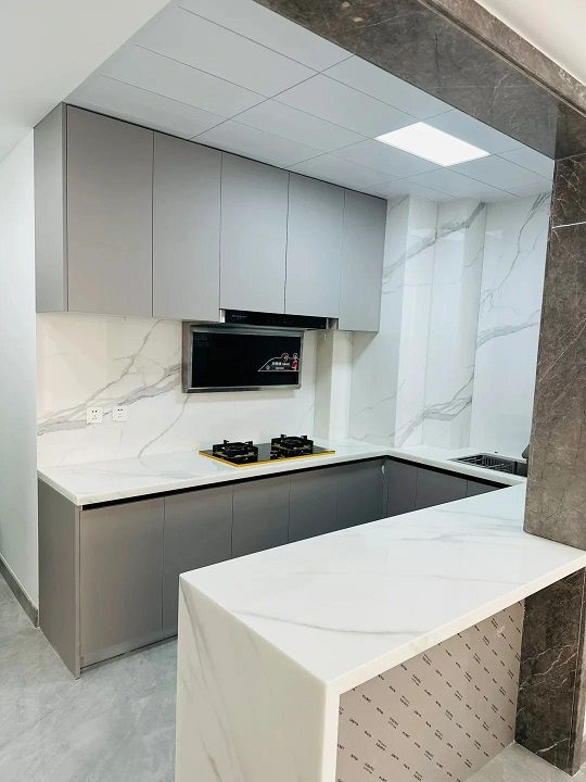 做了8年装修，终于搞清楚了厨房台面该怎么选