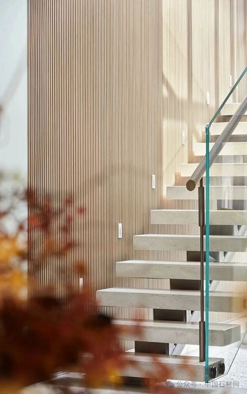 楼梯悬空石材踏步应该怎么做？完美衔接上下楼