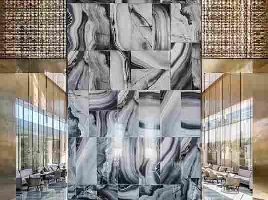 "玉石之尊：揭秘为何玉石成为石材中的无上王者"