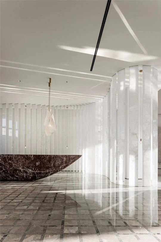 "玉石之尊：揭秘为何玉石成为石材中的无上王者"